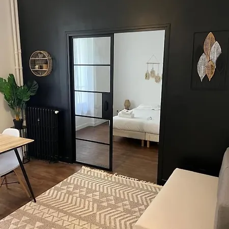 Magnifique 18 * Paris